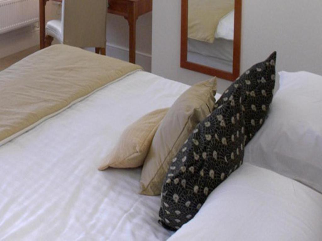 The Barns Hotel Cannock Δωμάτιο φωτογραφία