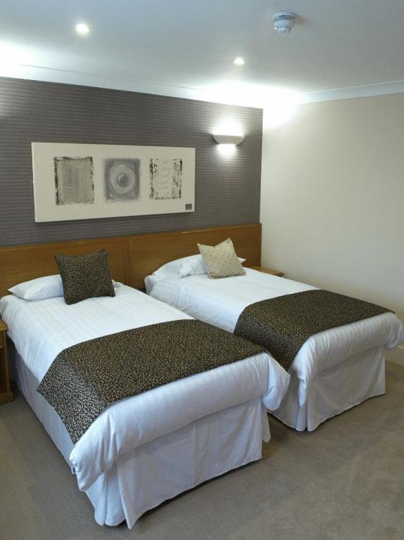The Barns Hotel Cannock Δωμάτιο φωτογραφία