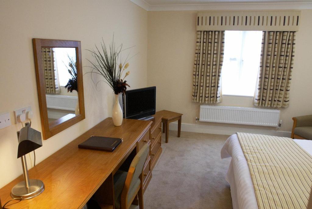 The Barns Hotel Cannock Δωμάτιο φωτογραφία